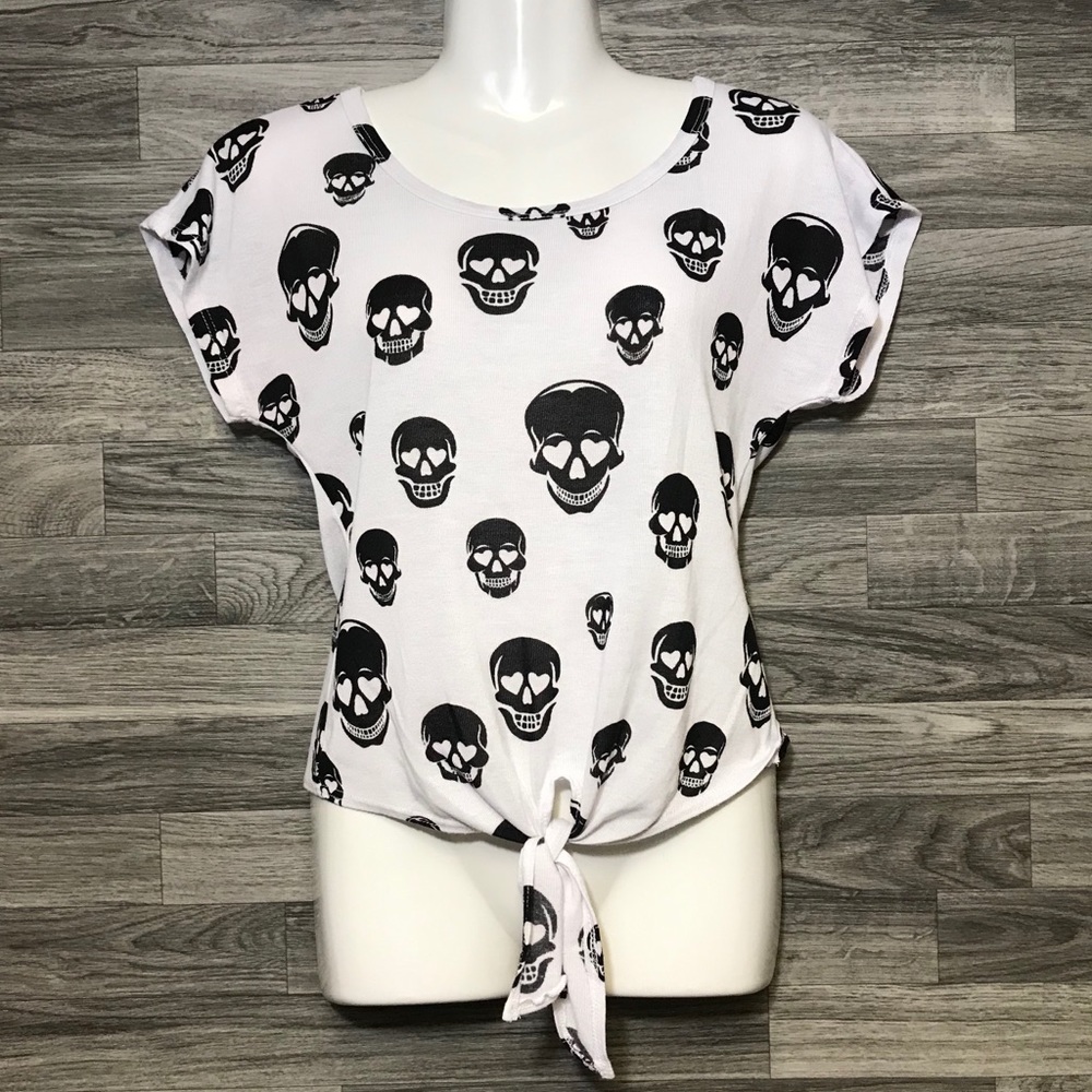 Charlotte Russe White Black Skull Top